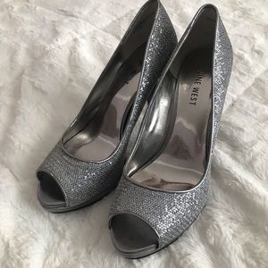 Nine West sparkling stilletos 5.5
